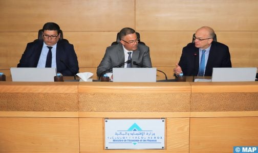 الحكومة المغربية تُراجع النفقات العمومية لقطاعي الماء والتعليم