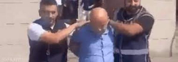 الشرطة التركية توقف رجل هدد سياحًا خليجيين بـ"سكين"(فيديو)