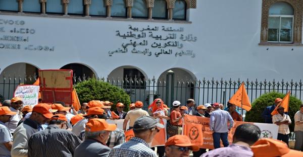 الشلل يهدد المؤسسات التعليمية المغربية بعد التحاق فئة جديدة من الأساتذة بركب المضربين