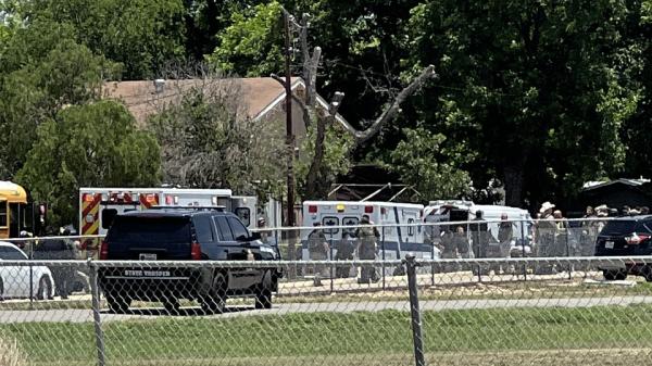 مقتل 14 طفلاً ومدرّس في إطلاق نار في مدرسة ابتدائية بولاية تكساس