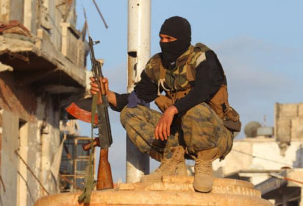 مقاتلو المعارضة يمهدون الطريق لمهاجمة قوات الأسد في اللاذقية
