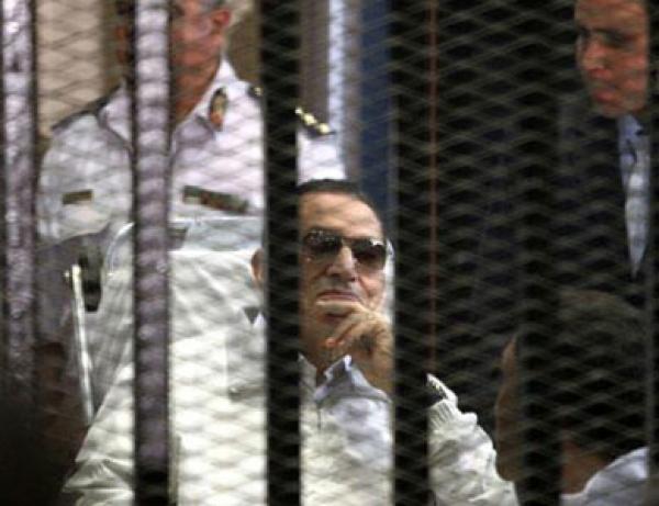 تأجيل إعادة محاكمة مبارك إلى الشهر المقبل