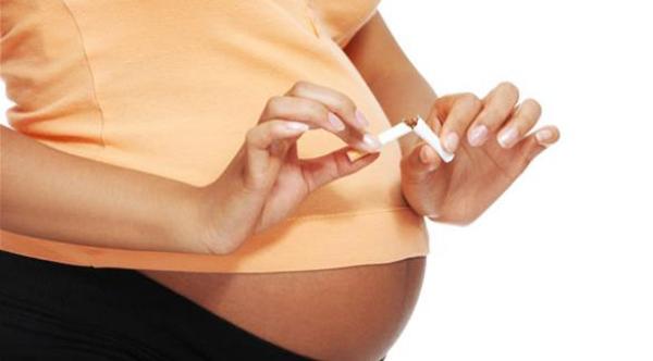 دراسة: التدخين أثناء الحمل قد ينجب جيلاً عاقراً