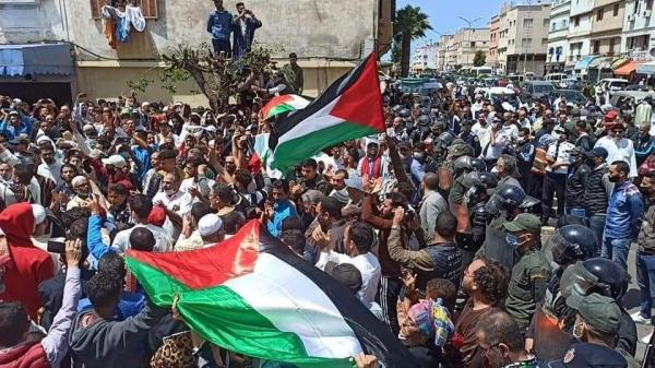 مغاربة يتظاهرون بشوارع المملكة تضامنا مع الفلسطينيين وهذا ما يطالبون به (صور)