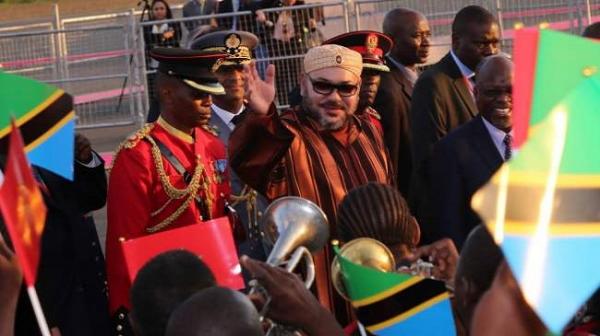 الملك "محمد السادس" يقدم خارطة طريق لإنقاذ الدول الإفريقية من المديونية وآثار التغير المناخي