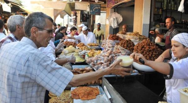 كيف سيتعامل المغاربة مع أول شهر رمضان بطقوس دينية واجتماعية غير مألوفة؟