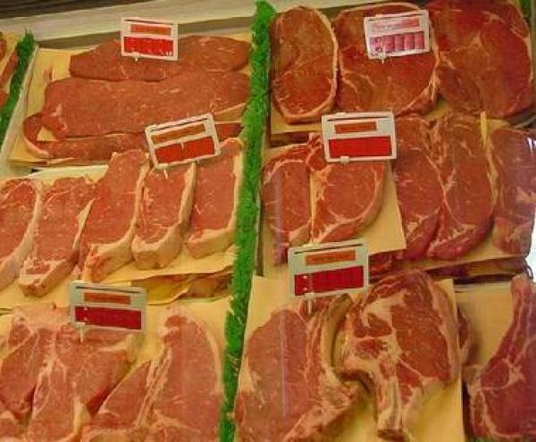 المغاربة قد يتحولون إلى \"كائنات غير لاحمة\" بسبب غلاء اللحوم الحمراء ! 
