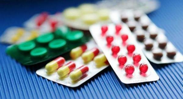 مركز حقوقي يتهم قافلة طبية بأزيلال بتوزيع أدوية منتهية الصلاحية ووزارة الصحة تنفي