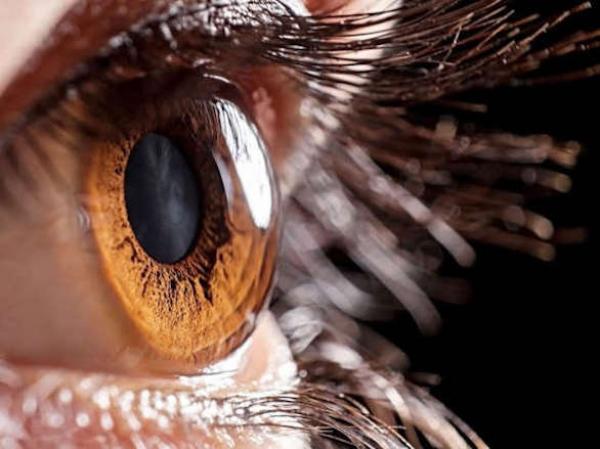مؤشرات تنذر بانفصال شبكية العين