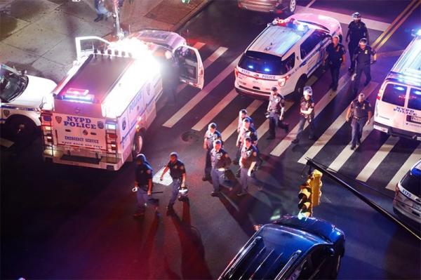 الاحتجاجات في نيويورك: تعرض ضابط شرطة للطعن وإصابة اثنين آخرين بأعيرة نارية