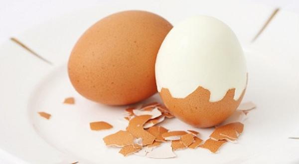 قشر البيض يقي من هشاشة العظام والكوليسترول