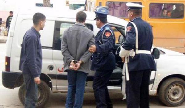 فاس: اعتقال شرطي متورط في تعذيب موقوف و إدخال عصا في دبره