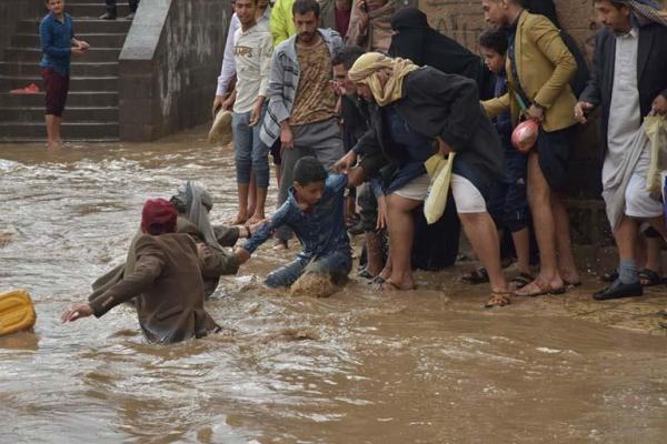 بالفيديو.. فيضانات مدمرة بـ"اليمن" تخلف خسائر كبيرة في الأرواح والممتلكات