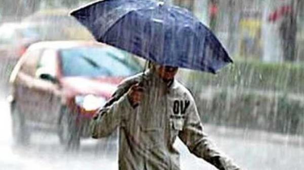 توقعات أحوال الطقس ليوم غد السبت: أمطار قوية وانخفاض في درجة الحرارة بعدد من مناطق المملكة