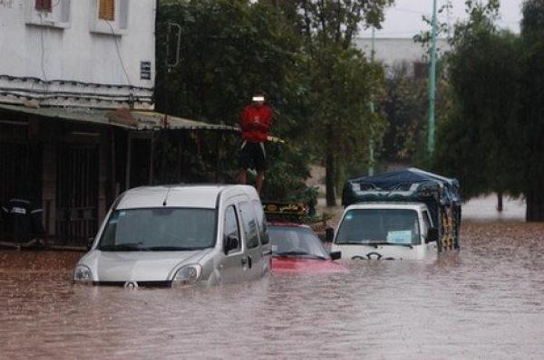 فضيحة "فيضانات" الدار البيضاء  تطيح بمسؤول بارز بحزب "الأصالة والمعاصرة" بسبب تصريحاته "المثيرة"