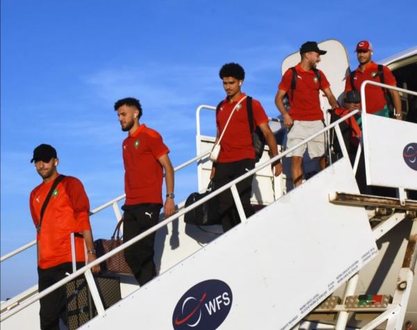 هيئة الطيران الإسباني تفرض على الفريق الوطني العودة إلى المملكة