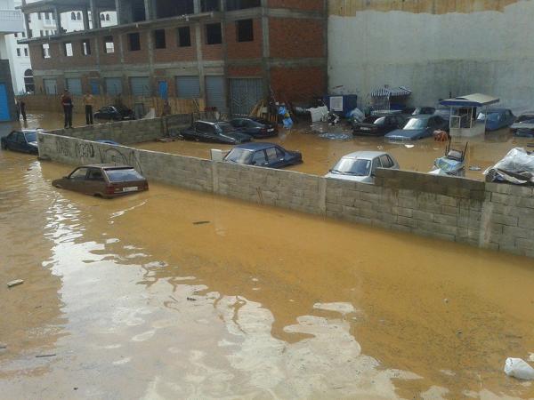 بالصور : فيضانات قوية تجتاح مدينة الفنيدق و تعري البنية التحتية المغشوشة