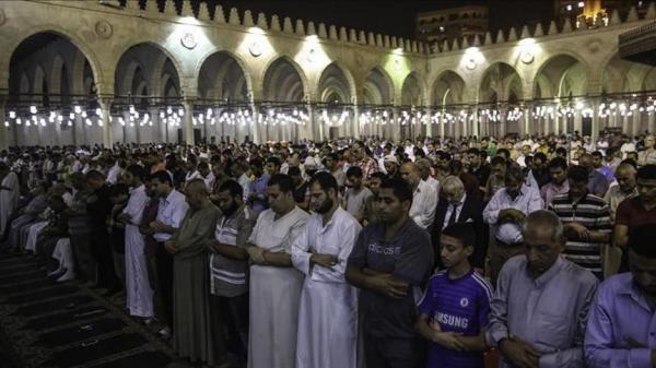 بعد منع مكبرات الصوت في رمضان..مصر تحدد 10 دقائق فقط لـ"خاطرة التراويح"