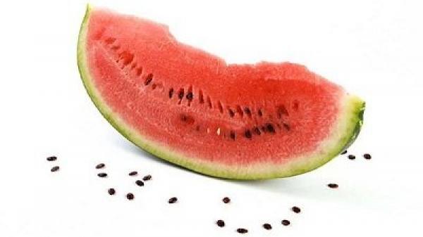 فوائد غذائية لا تتوقعها في بذور البطيخ!