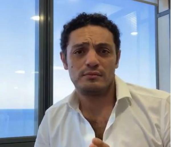اتهام الفنان المصري الهارب محمد علي بالتورط في محاولة اغتيال السيسي