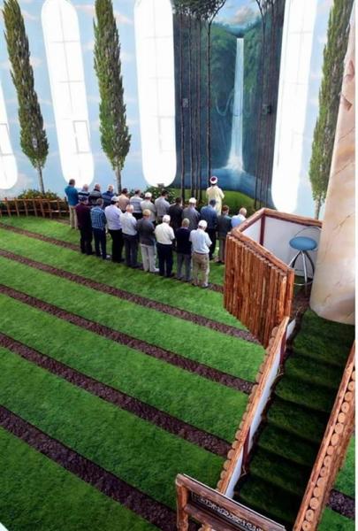 مسجد تركي كأنك تصلي في حديقة من حدائق الجنة (صور)