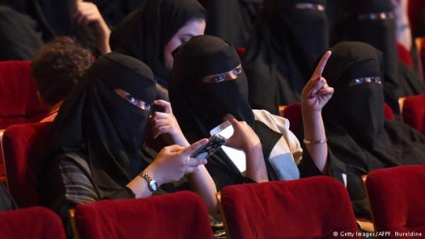 هل بدأت السعودية تتحرر فعلا من قبضة "الظلامية" الوهابية؟