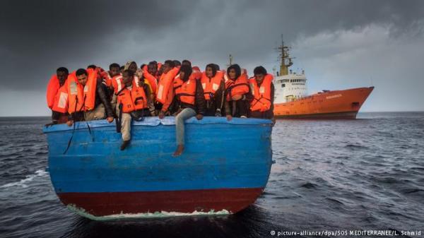 النمسا تحث على إغلاق طرق البحر المتوسط أمام المهاجرين