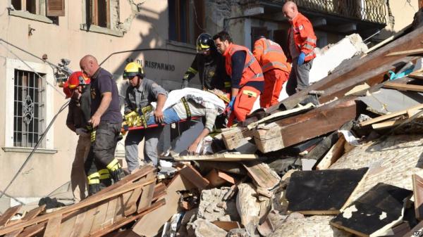 زلزال بقوة 6.2 يضرب وسط إيطاليا و يخلف 37 قتيلا على الأقل