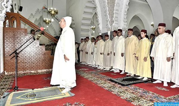 إقامة صلاة الاستسقاء بمسجد محمد السادس في &quot;سلا الجديدة&quot; بحضور الأميران مولاي الحسن و للاّ خديجة 