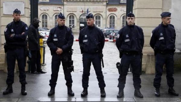 ترحيل مغربيين شكلا &quot;تهديدا خطيرا&quot; على النظام العام بفرنسا