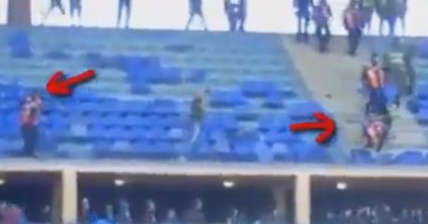 جماهير الرجاء تُحمل رجال الأمن مسؤولية شغب ملعب مراكش وتطالب بفتح تحقيق عاجل (فيديو)