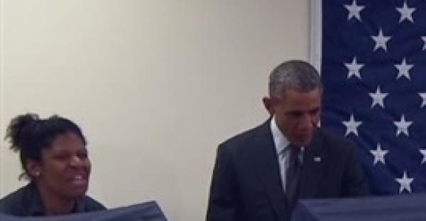 بالفيديو.. شاب لـ«أوباما»: «لا تتحرش بصديقتي»