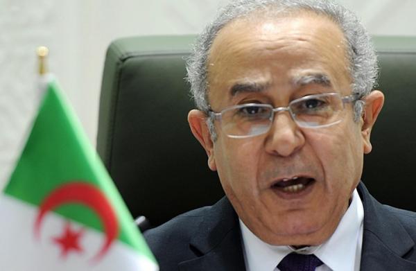 فضيحة .. التلفزيون الجزائري يهاجم نظام الجزائر و يصفه ب&quot;المجرم&quot; و لعمامرة ب&quot;المرتزق&quot; (فيديو)