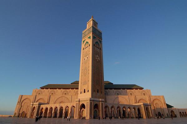 مسجد الحسن الثاني رابعًا في قائمة أجمل مساجد العالم