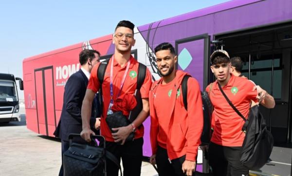 بعثة المنتخب المغربي تغادر قطر(صور)