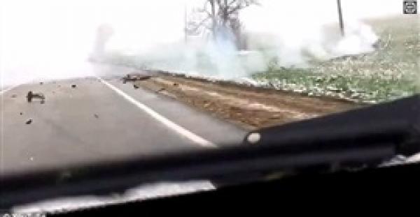 بالفيديو والصور.. «البرق» يفجر سيارة لصوص بعد سرقة كنيسة