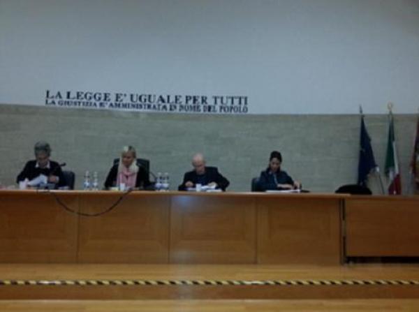 الدكتورة بدران كوثر تطرح تطبيق مدونة الأسرة المغربية بالمحاكم في أول لقاء مع كبار القضاة الإيطاليين