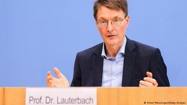وزير الصحة الألماني: التطعيم الإلزامي "السبيل الآمن" للخروج من الوباء