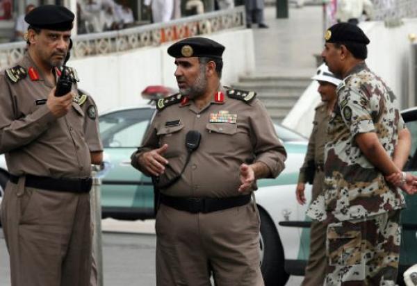 السعودية: إحباط محاولة تفجير محطة بترولية بزورق مفخخ