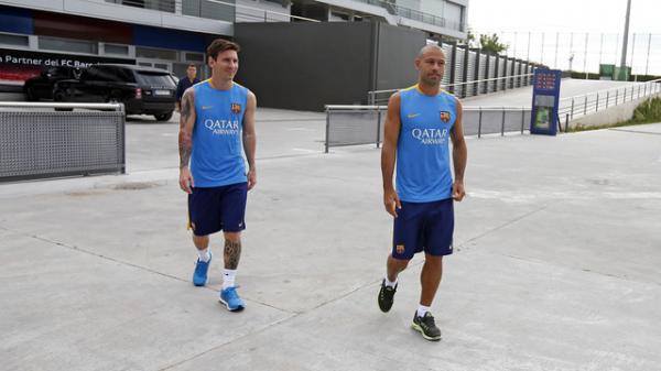 ميسي وماسكيرانو ينضمان لتدريبات برشلونة قبل الموعد المقرر