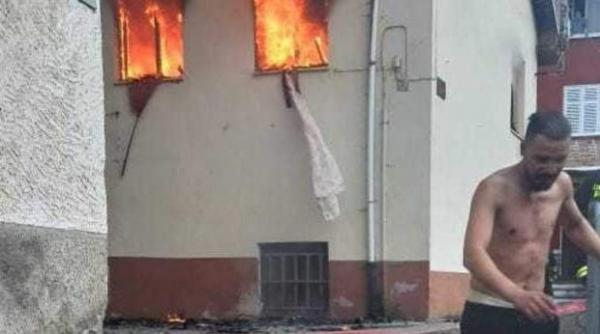 مغربيٌّ مُقيمٌ في إيطاليا يُنقذ أمًّا وطفلها من حريقٍ أضرمه ربُّ الأسرة بشقّتهم عُنوةً