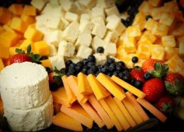 تناول الزبدة والجبنة مضر بالصحة "معتقد خاطئ"