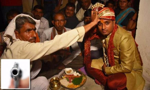 فتاة هندية "تخطف" صديقها من حفل زفافه