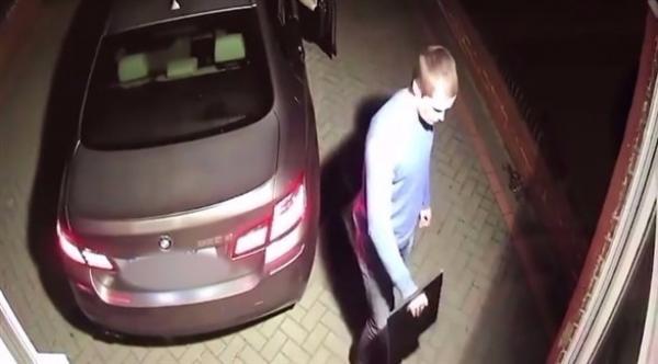 بالفيديو: لصوص يسرقون سيارة في أقل من دقيقة