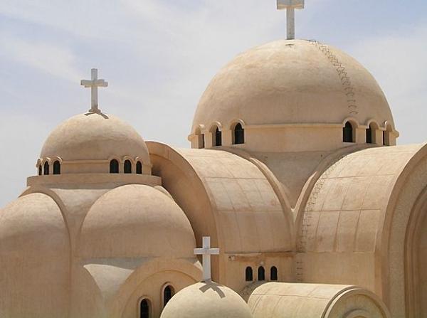 اليزمي يدعو إلى بناء كنائس جديدة بالمغرب و السبب ...