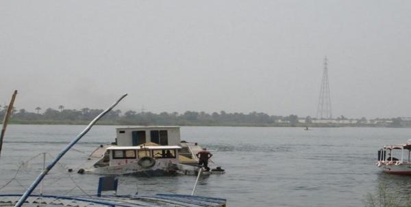 غرق ناقلة محملة ب 500 طن من الفوسفاط في نهر النيل