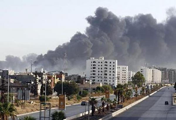 مقاتلات مجهولة تشن غارات في قلب العاصمة الليبية