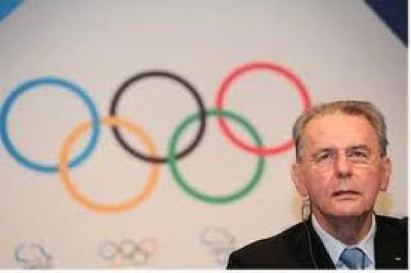 وفاة رئيس اللجنة الأولمبية الدولية السابق جاك روغ عن عمر ناهز 79 سنة