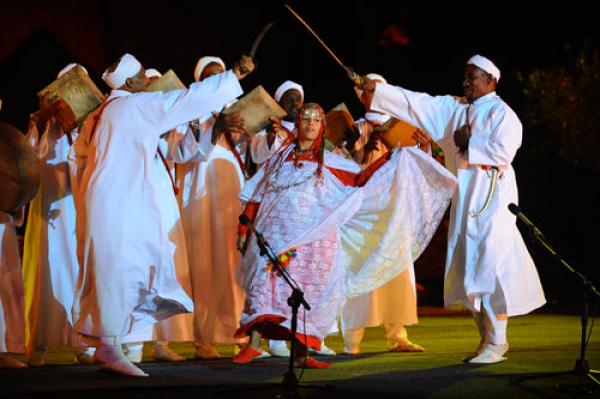 بعد تأجيله لسنتين، المهرجان الوطني للفنون الشعبية بمراكش يعود يوليوز المقبل