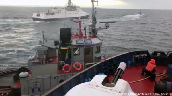 قارب بحرية فنزويلي يهاجم سفينة سياح ألمانية...فماذا كانت النتيجة؟